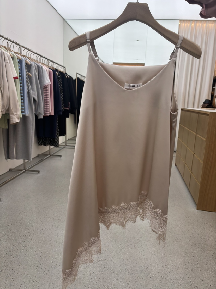 JUJU韓國直郵實拍女裝新款熱賣推薦26春夏人氣吊帶背心蕾絲JUJU吊帶/背心圖色2