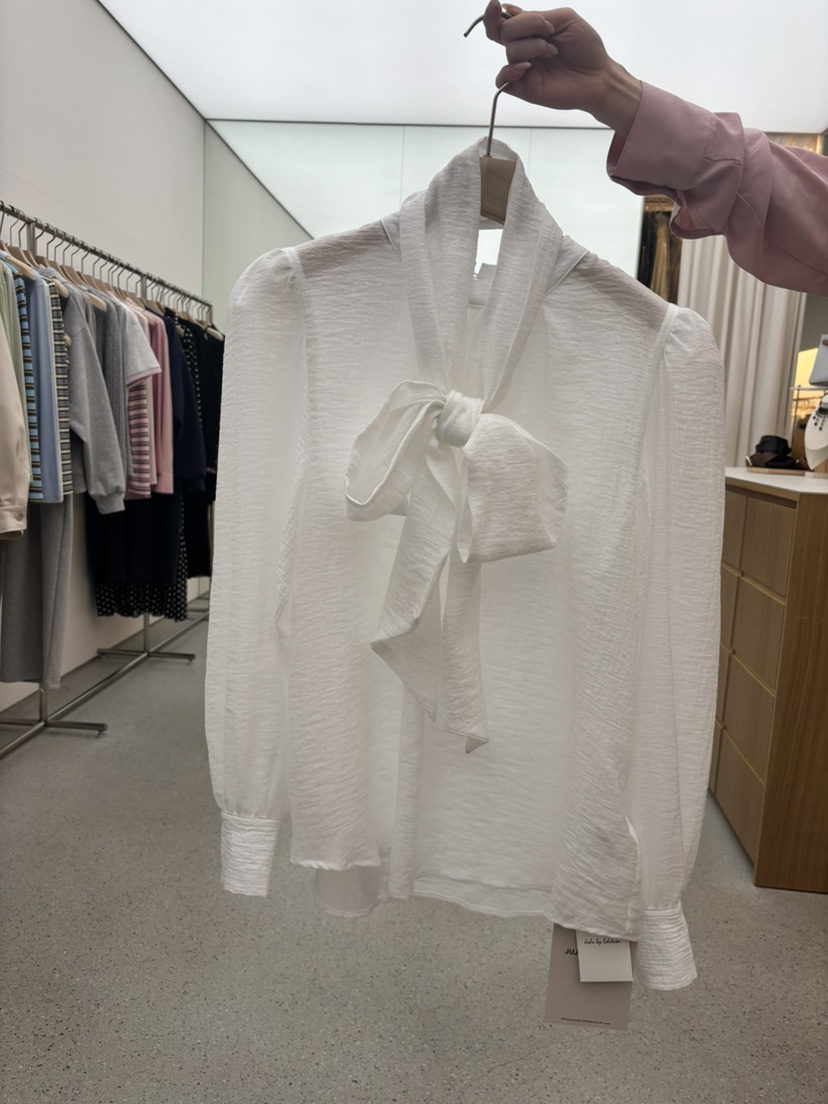 JUJU韓國直郵實拍女裝新款熱賣推薦時尚襯衫蕾絲衫含圍巾JUJU襯衫/蕾絲衫圖色1