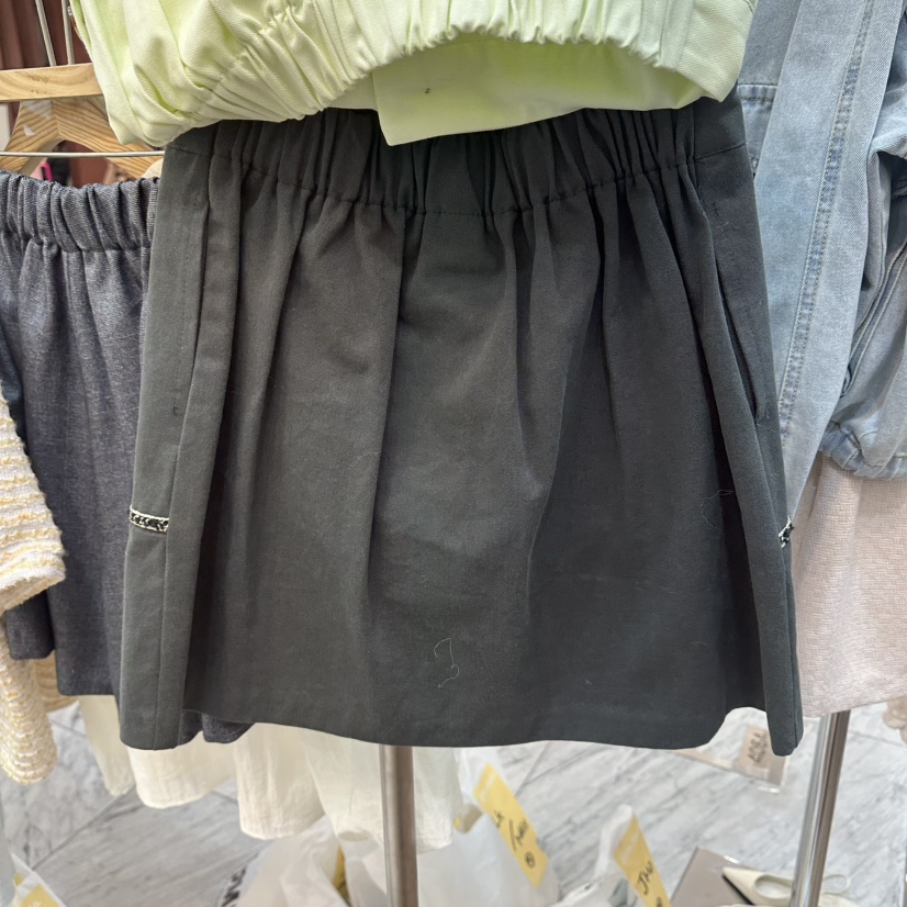 ABLESTUDIO韓國東大門直郵女裝新款推薦時尚職業熱賣短裙ABLESTUDIO短裙