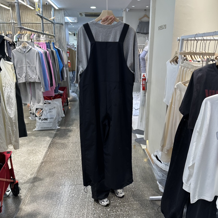 DELLING韓國東大門代購女裝新款人氣時尚熱賣背帶褲不含內搭DELLING背帶褲