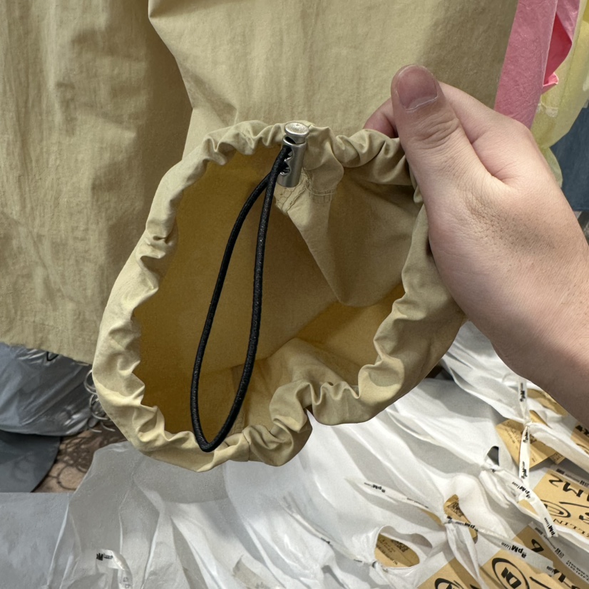 DELLING韓國東大門代購女裝新款人氣時尚熱賣背帶褲不含內搭DELLING背帶褲