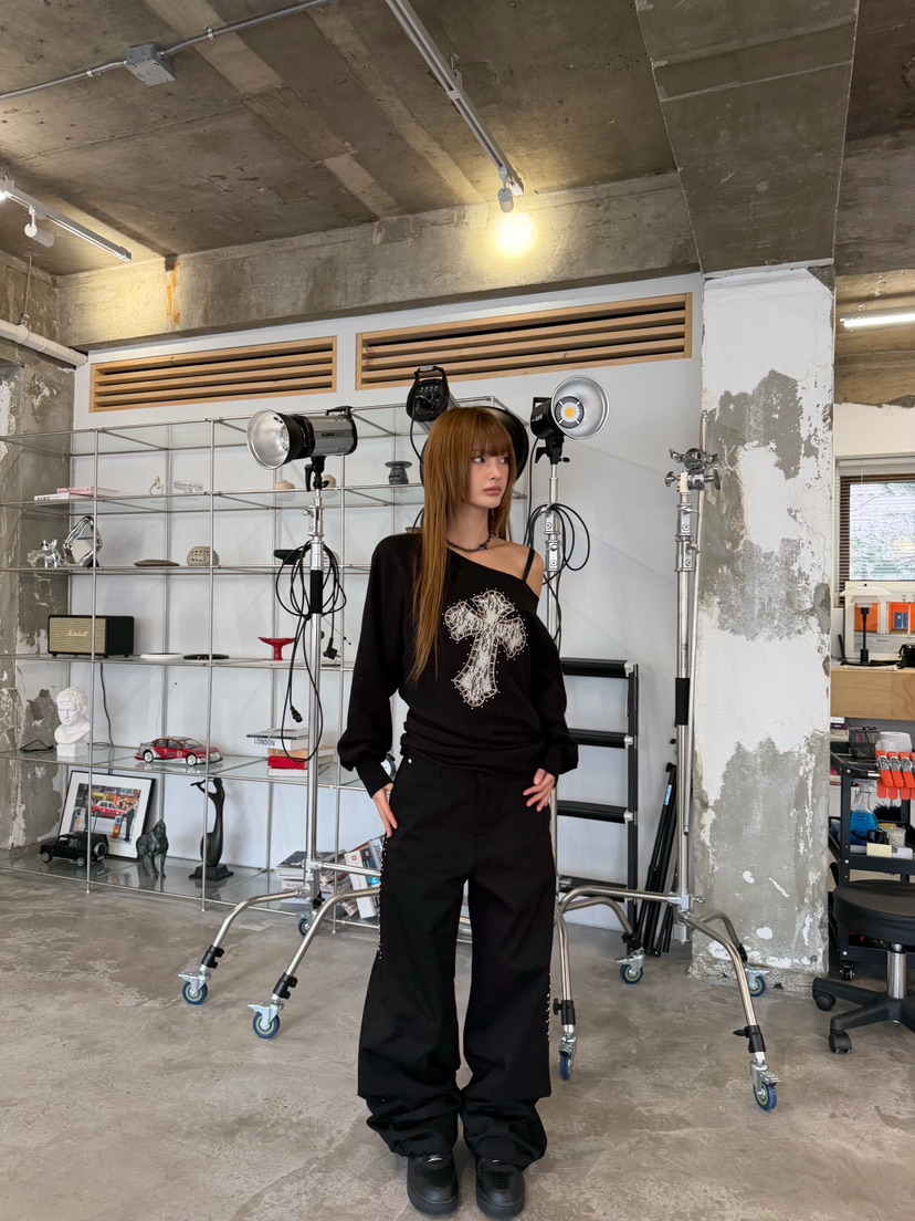 NUEUN韓國東大門直郵女士新品熱賣26春夏休閑時尚長袖T恤NUEUN/SEEOT長袖T恤