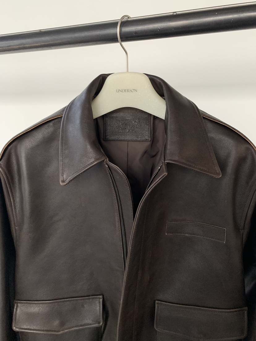 UNDERSON韓國直郵女裝新款人氣職業熱賣時尚休閑26春夏皮衣UNDERSON皮衣