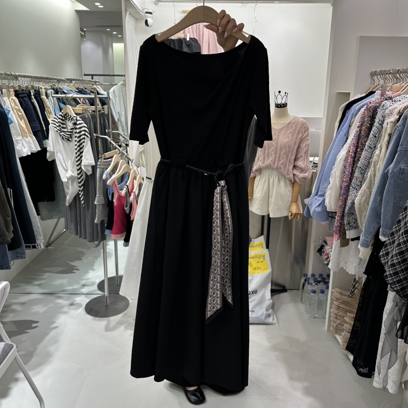 AHOY韓國代購女裝新款熱賣真品時尚人氣連衣裙不含腰帶圍巾AHOY連衣裙圖色2