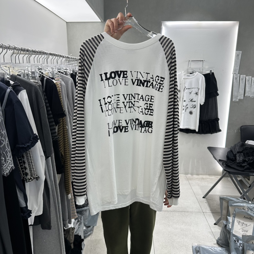 ANDE韓國東大門直郵女士新款推薦熱賣時尚26春夏長袖T恤復古Ande長袖T恤圖色1