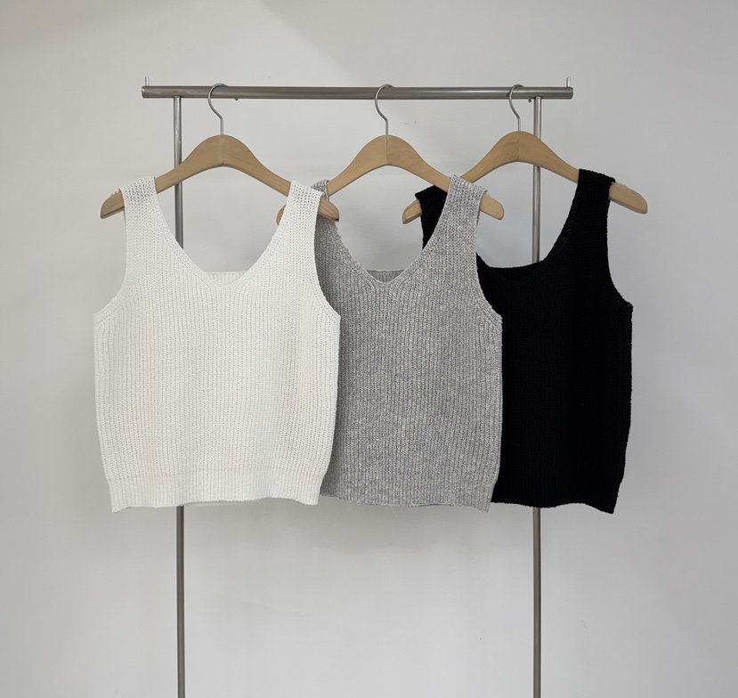 YIKHO STYLE韓國直郵實拍女士新款人氣時尚26春夏吊帶背心YIKHO STYLE吊帶/背心圖色2左二色