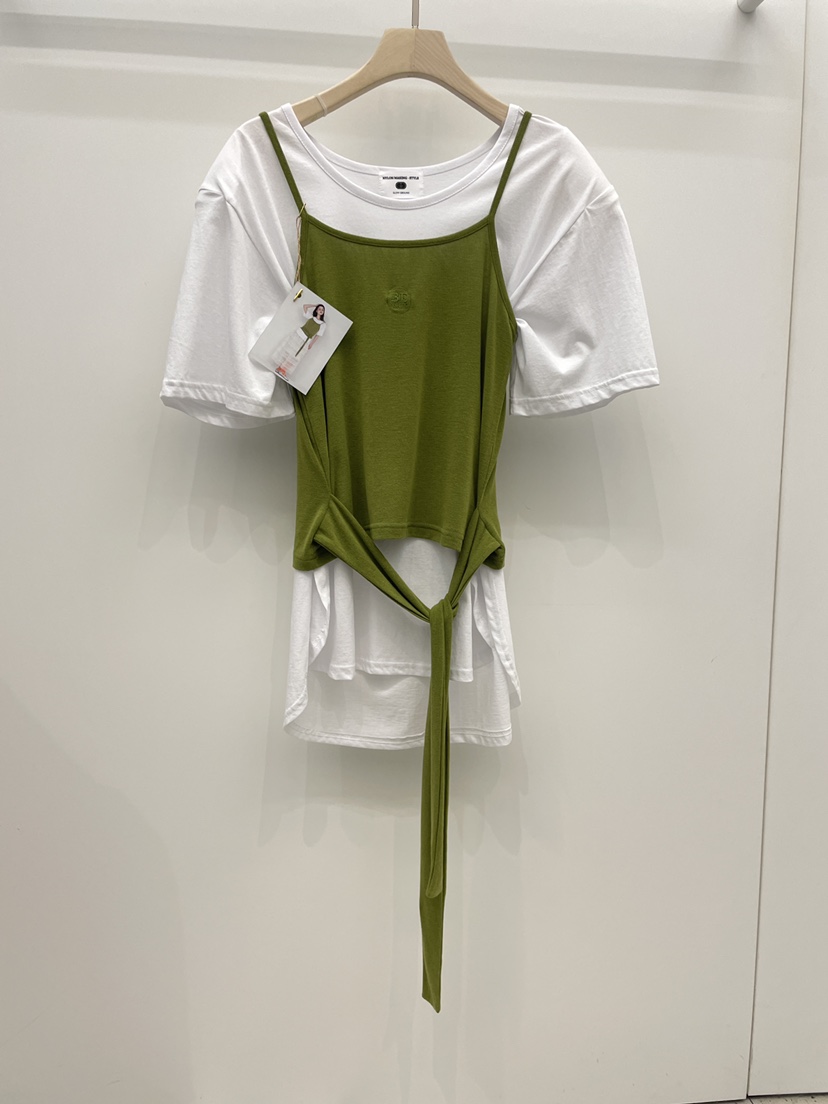 NYLON韓國代購女士新品時尚職業休閑熱賣26春夏推薦吊帶背心NYLON吊帶/背心