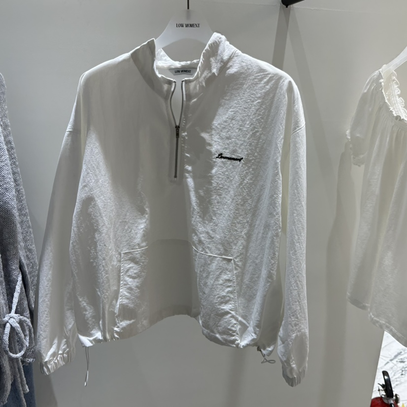 LOW MOMENT韓國代購女士新款熱賣職業推薦時尚人氣26春夏衛衣LOW MOMENT衛衣圖色1