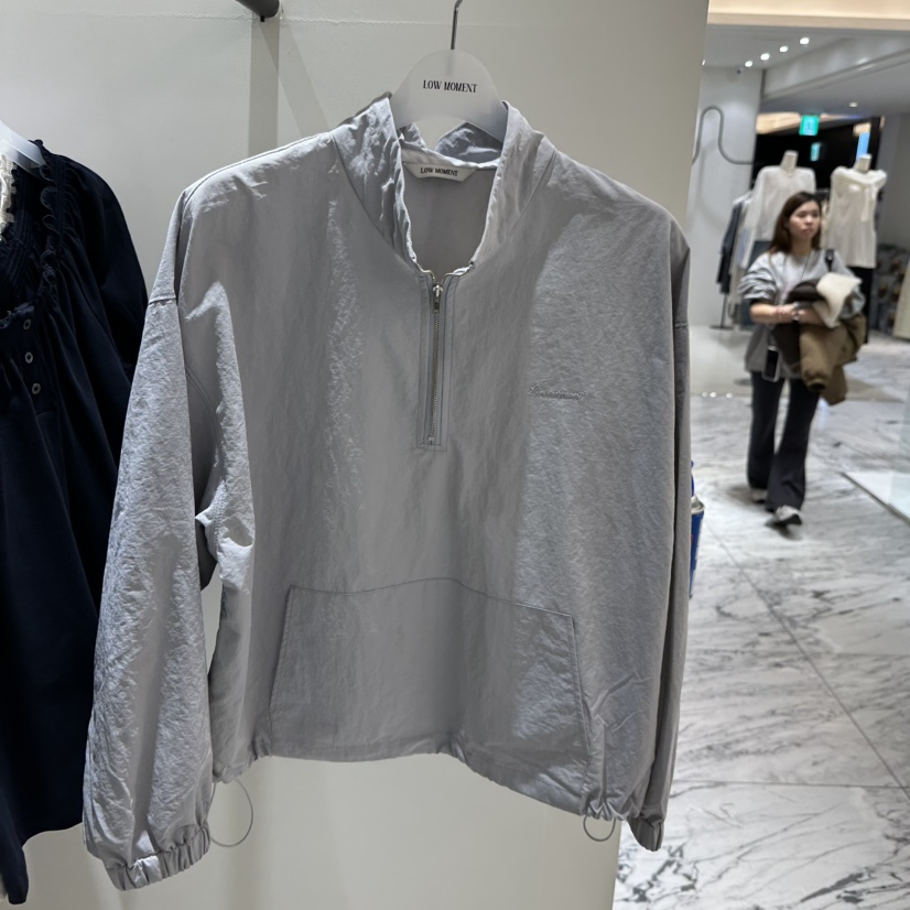 LOW MOMENT韓國代購女士新款熱賣職業推薦時尚人氣26春夏衛衣LOW MOMENT衛衣圖色2