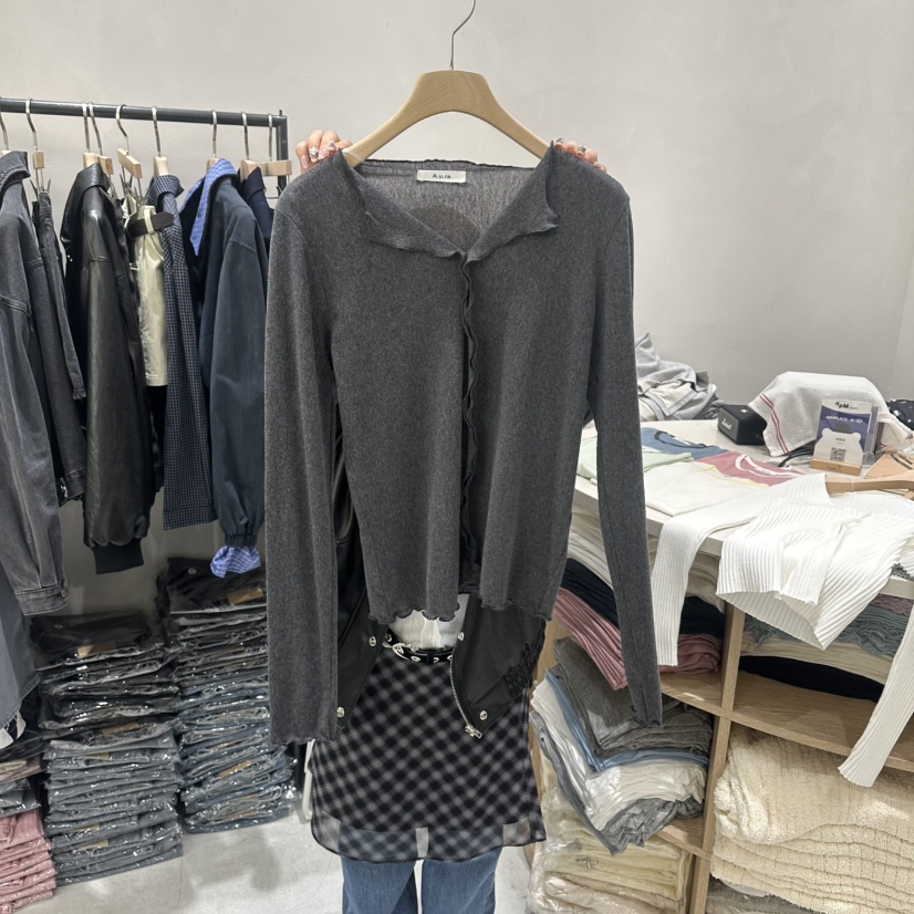 AURA韓國直郵實拍女士新品職業休閑時尚熱賣人氣推薦長袖T恤Au ra長袖T恤圖色2