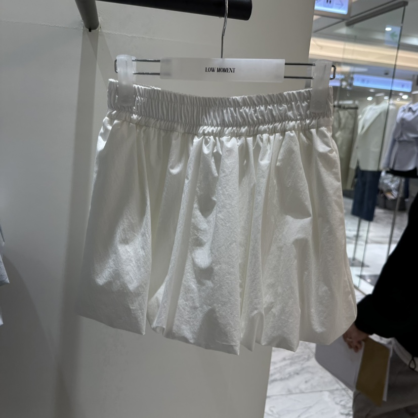 LOW MOMENT韓國直郵實拍女裝新款人氣熱賣職業休閑時尚短裙LOW MOMENT短裙圖色2