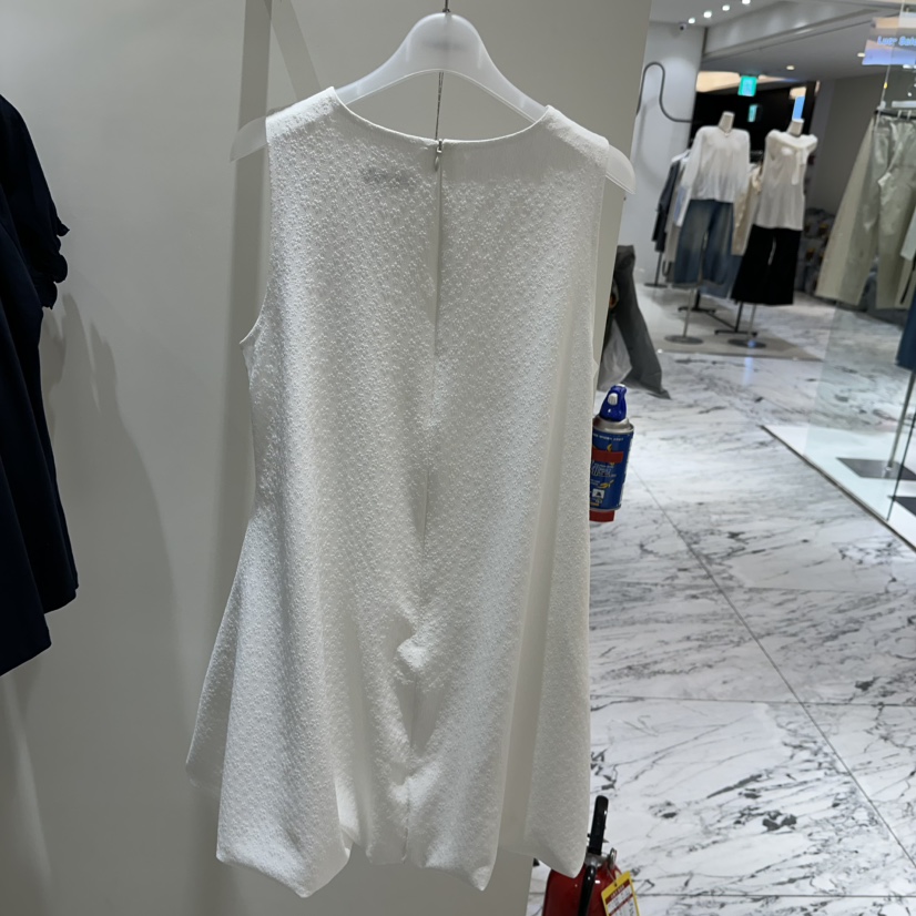 LOW MOMENT韓國直郵女裝新款熱賣推薦職業人氣時尚連衣裙LOW MOMENT連衣裙