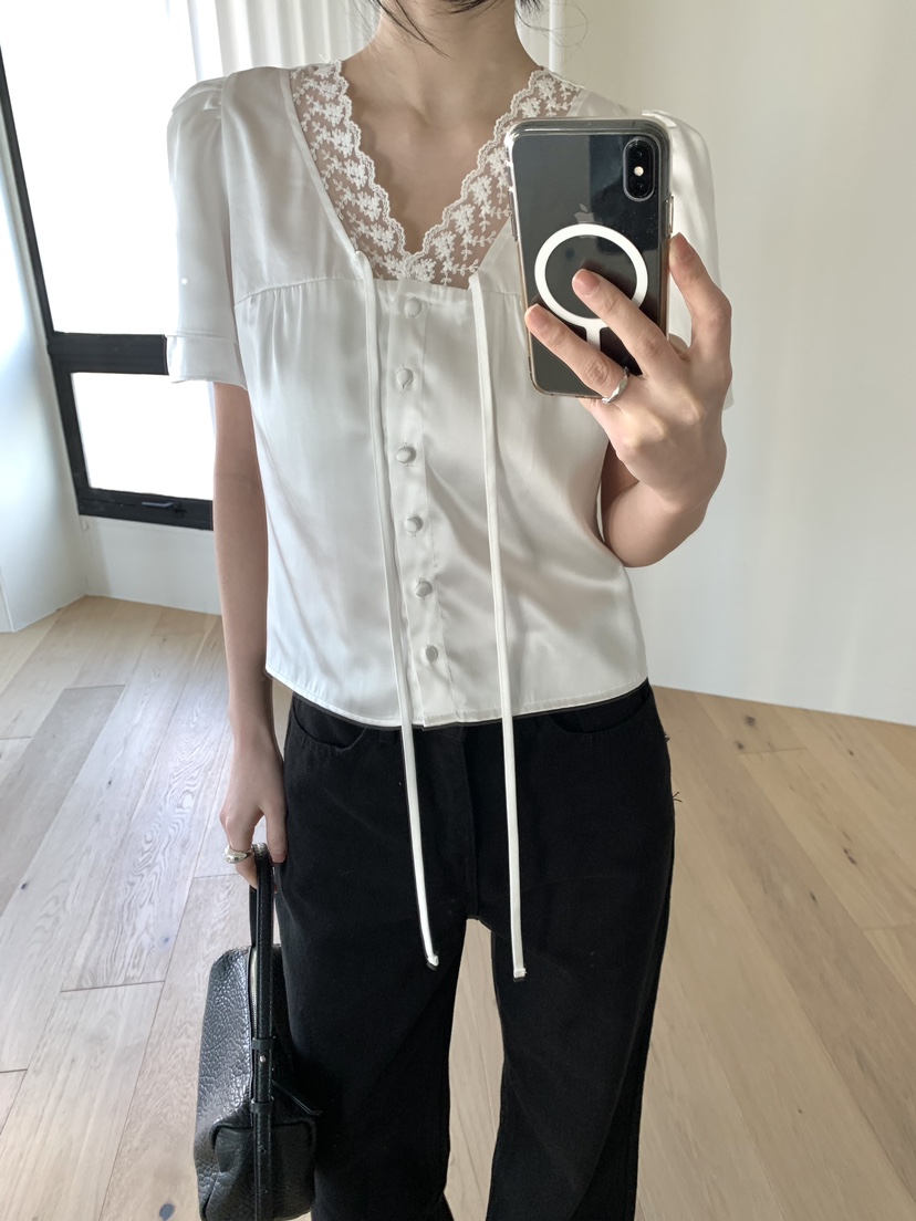 BLACK PIG韓國代購女裝新品真品26春夏推薦襯衫蕾絲衫蕾絲VIVIAN_LEE襯衫/蕾絲衫