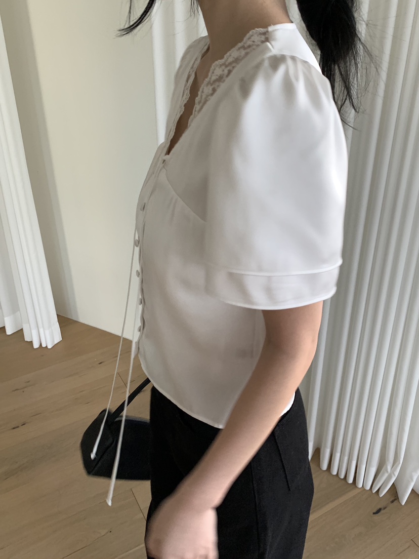 BLACK PIG韓國代購女裝新品真品26春夏推薦襯衫蕾絲衫蕾絲VIVIAN_LEE襯衫/蕾絲衫