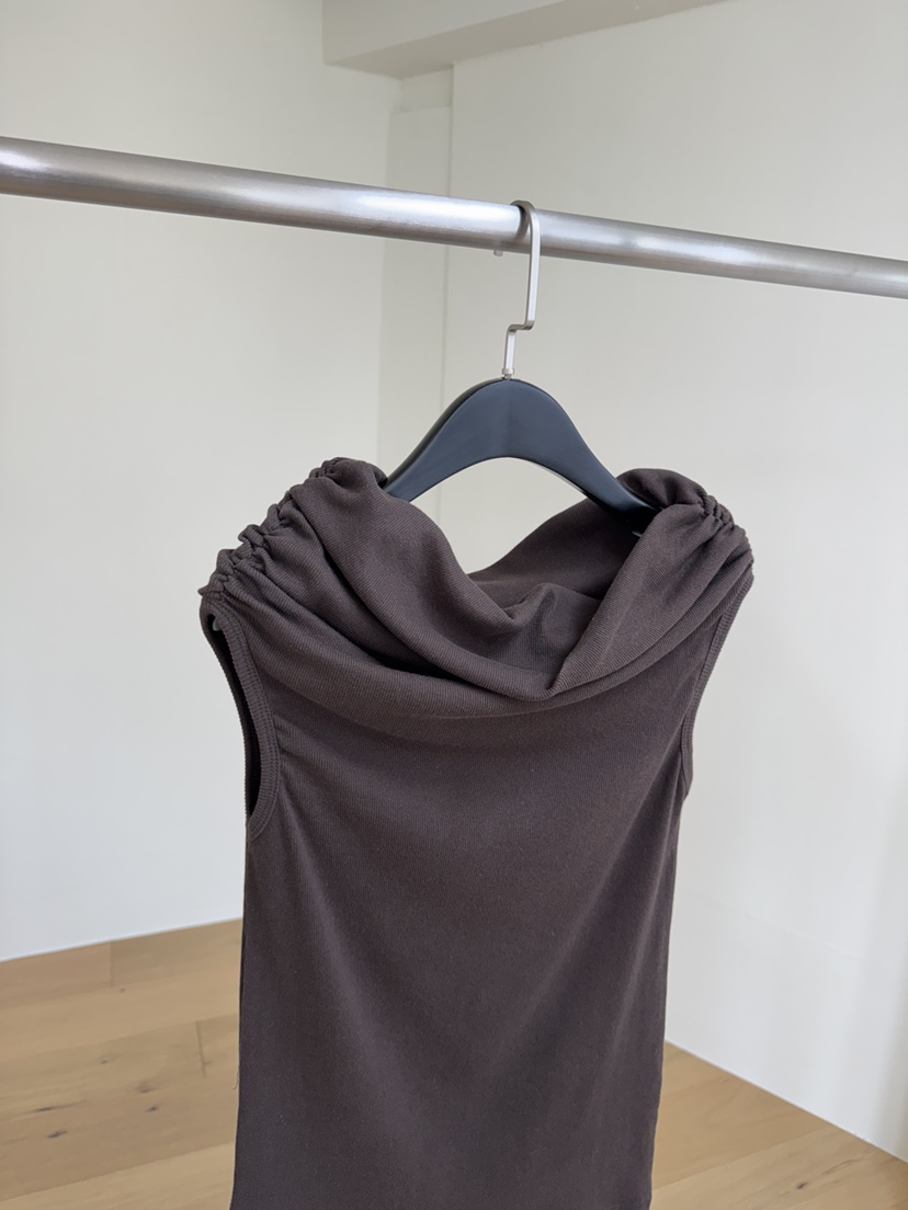 BLACK PIG東大門直郵女裝新款熱賣26春夏職業時尚T恤露肩VIVIAN_LEET恤