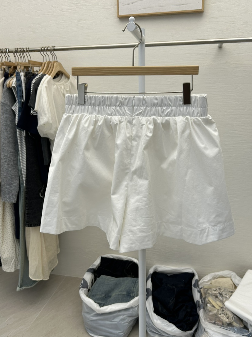 MILK TEA東大門代購女士新品職業26春夏人氣熱賣真品短褲MILK TEA短褲