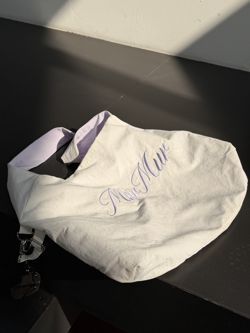 MURMUR東大門實拍女裝新款熱賣真品推薦單肩斜跨包刺繡雙面MURMUR單肩/斜跨包