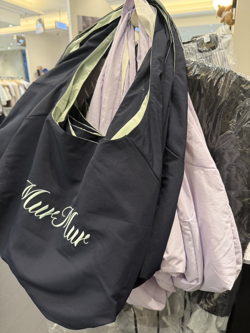 MURMUR東大門實拍女裝新款熱賣真品推薦單肩斜跨包刺繡雙面MURMUR單肩/斜跨包圖色1