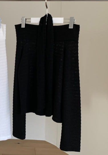 BLACK PIG東大門實拍女裝新品時尚真品人氣長袖T恤含圍巾VIVIAN_LEE長袖T恤圖色2