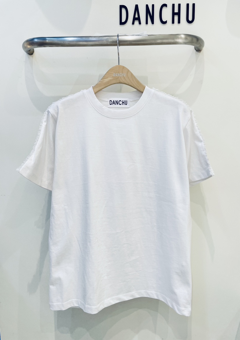 DANCHU韓國代購女裝新品真品休閑推薦熱賣人氣時尚T恤蕾絲DANCHUT恤圖色1