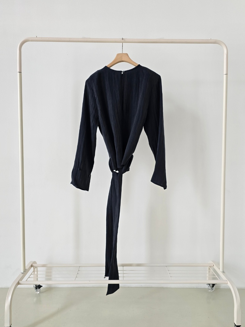 J SHOP東大門直郵女士新品人氣時尚熱賣襯衫蕾絲衫含腰帶J_SHOP襯衫/蕾絲衫