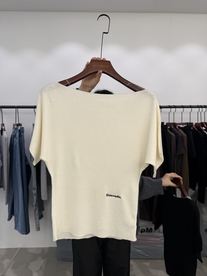 WATERMELON韓國代購女士新品26春夏熱賣職業時尚針織衫刺繡WATER MELON針織衫圖色1白色