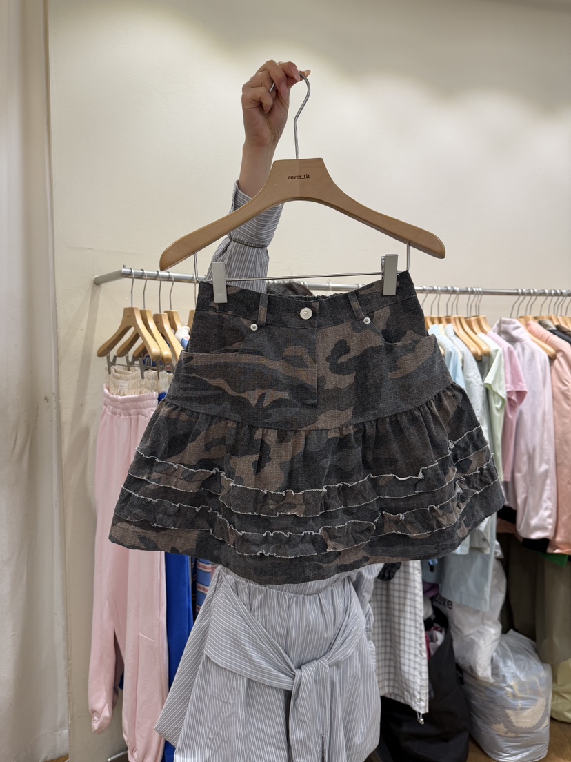 AUVERFIT東大門直郵女裝新款推薦26春夏時尚真品短裙荷葉邊AUVERFIT短裙圖色1