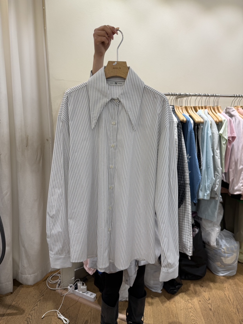 AUVERFIT韓國直郵女士新品職業人氣真品熱賣休閑襯衫蕾絲衫AUVERFIT襯衫/蕾絲衫圖色1