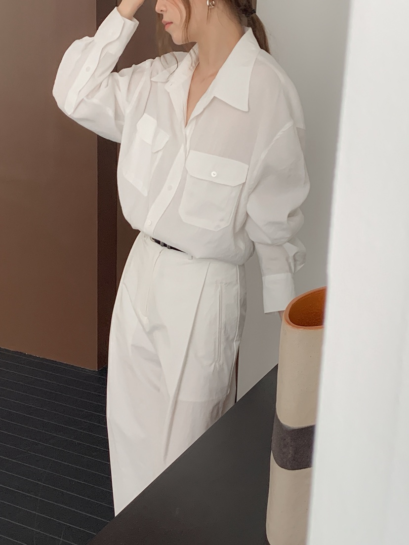 LONG PEAK東大門實拍女裝新品真品襯衫蕾絲衫莫代爾緞面LONG PEAK襯衫/蕾絲衫