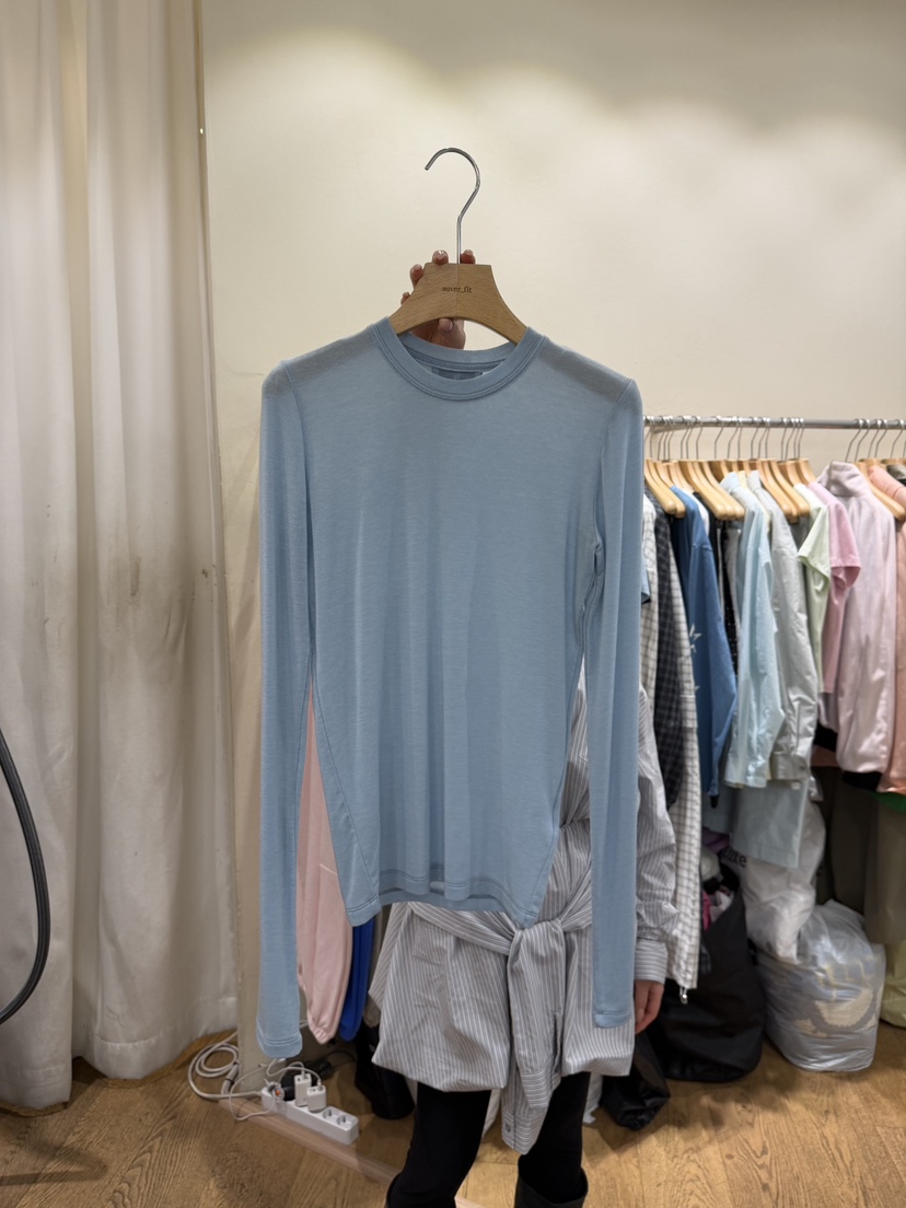 AUVERFIT韓國代購女士新款時尚26春夏休閑推薦長袖T恤圓領AUVERFIT長袖T恤圖色2