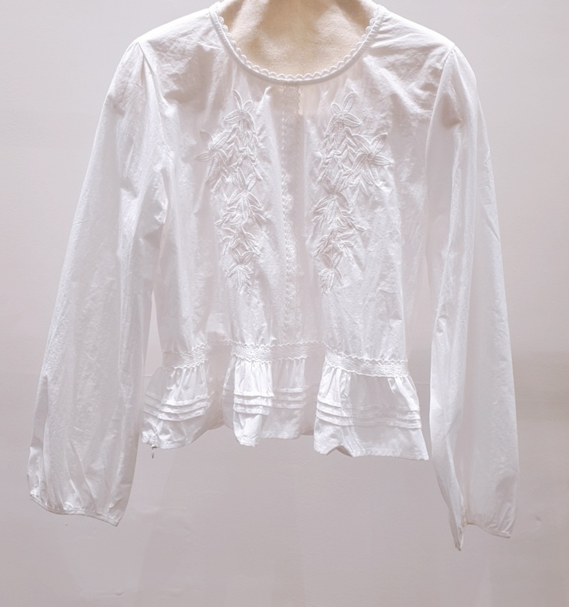 AWESOME-P韓國直郵實拍女士新品人氣推薦襯衫蕾絲衫刺繡AWESOME-P襯衫/蕾絲衫圖色2