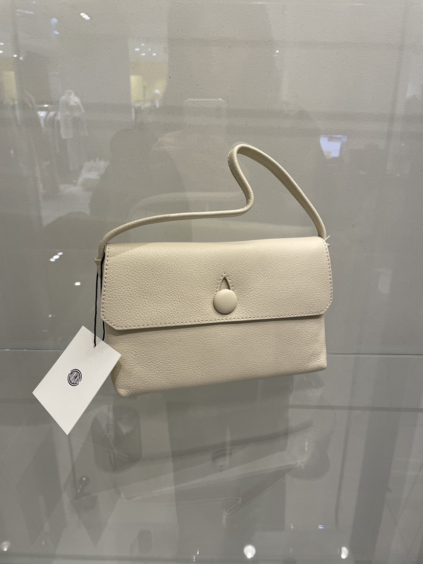 MUCH MORE/JACKPOT韓國直郵實拍女裝新款熱賣時尚手提包MUCH MORE/JACKPOT手提包圖色1