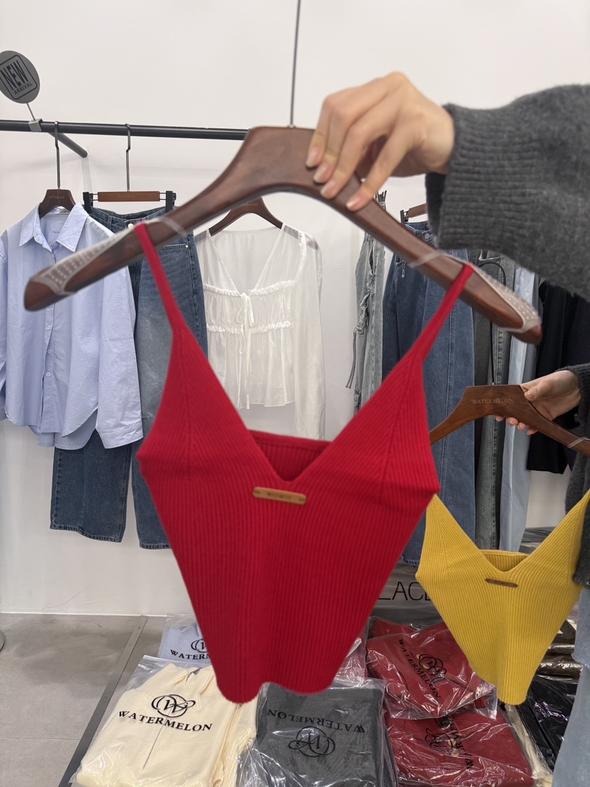 WATERMELON韓國東大門直郵女裝新款26春夏熱賣推薦吊帶背心WATER MELON吊帶/背心圖色1