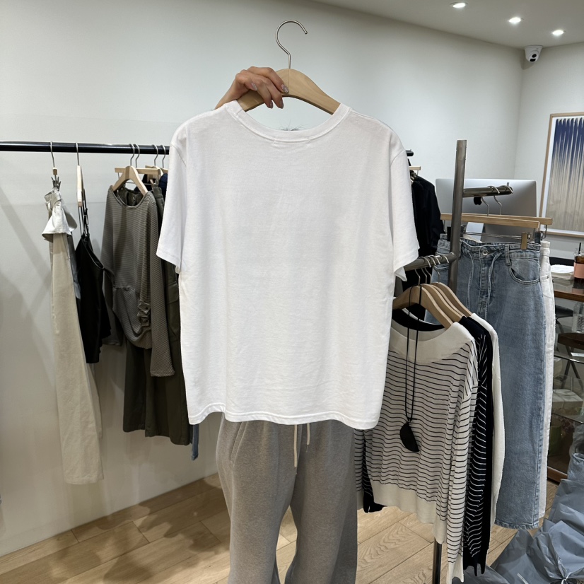 WINSOME韓國東大門直郵女裝新品時尚推薦休閑T恤不含飾品WINSOMET恤