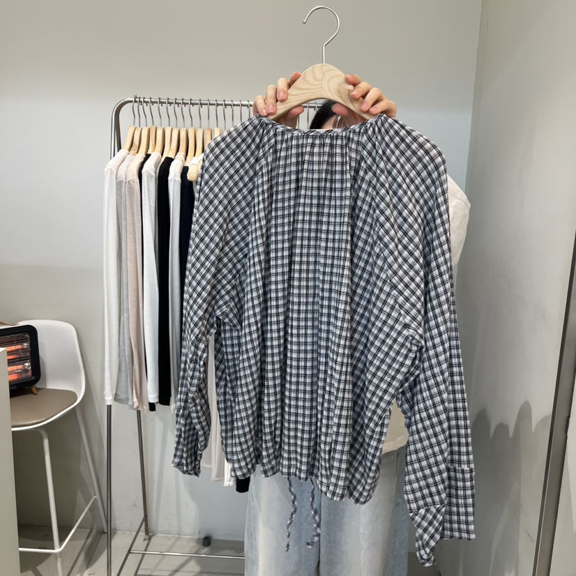 OUTRENE韓國東大門直郵女裝新款休閑熱賣職業時尚襯衫蕾絲衫OUTRENE襯衫/蕾絲衫