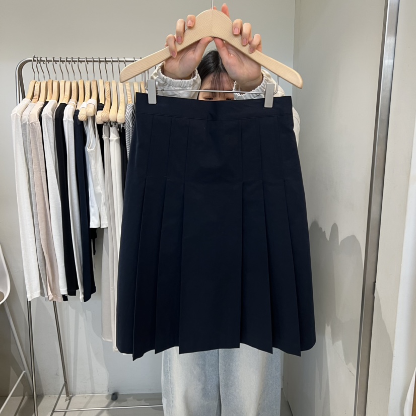 OUTRENE韓國代購女士新品熱賣26春夏時尚職業半身裙中短裙OUTRENE半身裙/中短裙圖色1