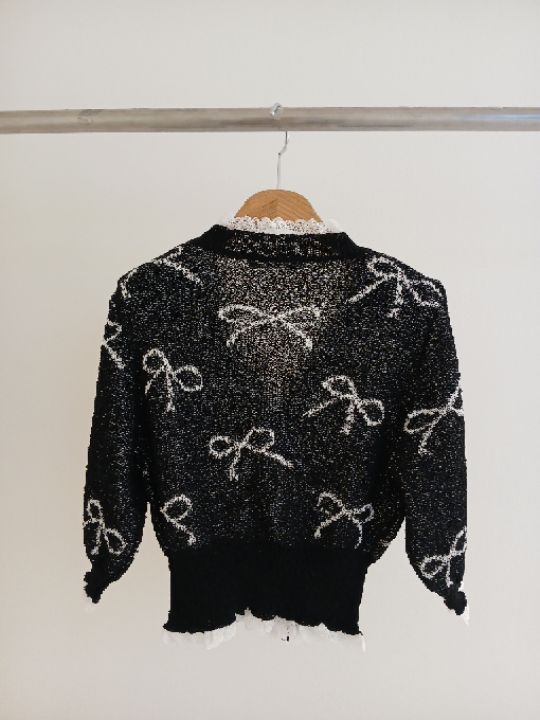 FEMME東大門直郵女裝新款休閑時尚針織衫荷葉邊刺繡蕾絲開衫FEMME針織衫