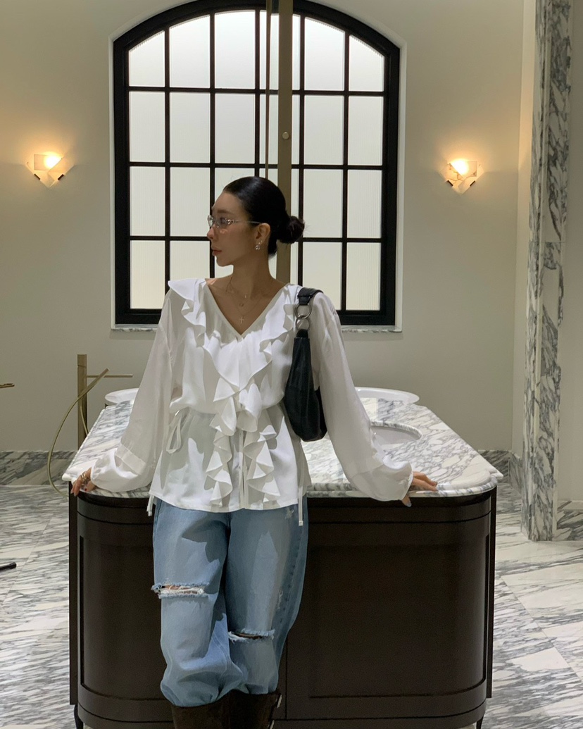 REVE CITE-L韓國直郵女裝新款休閑人氣襯衫蕾絲衫荷葉邊REVE CITE-L襯衫/蕾絲衫