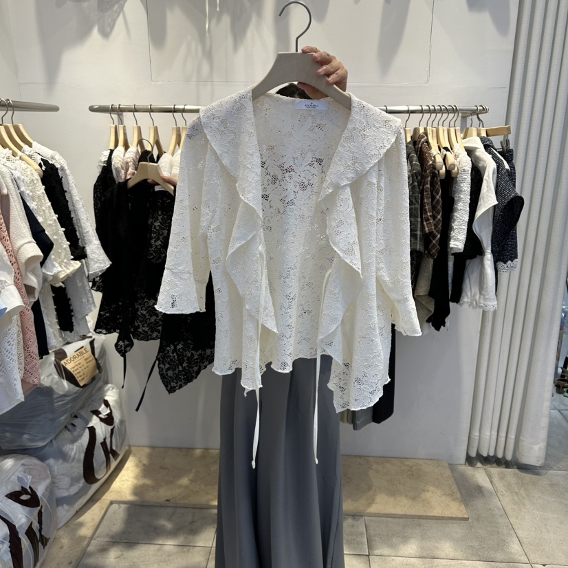 LADYBUG/ADORABLE東大門直郵女裝新品真品襯衫蕾絲衫不含內搭蕾絲開衫LADYBUG/ADORABLE襯衫/蕾絲衫圖色1