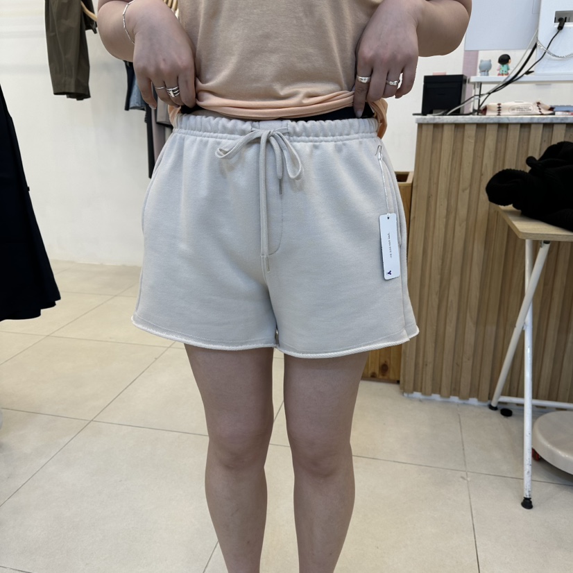 FUNNY POWDER東大門實拍女裝新品時尚職業熱賣人氣推薦短褲THE FUNNY短褲圖色1