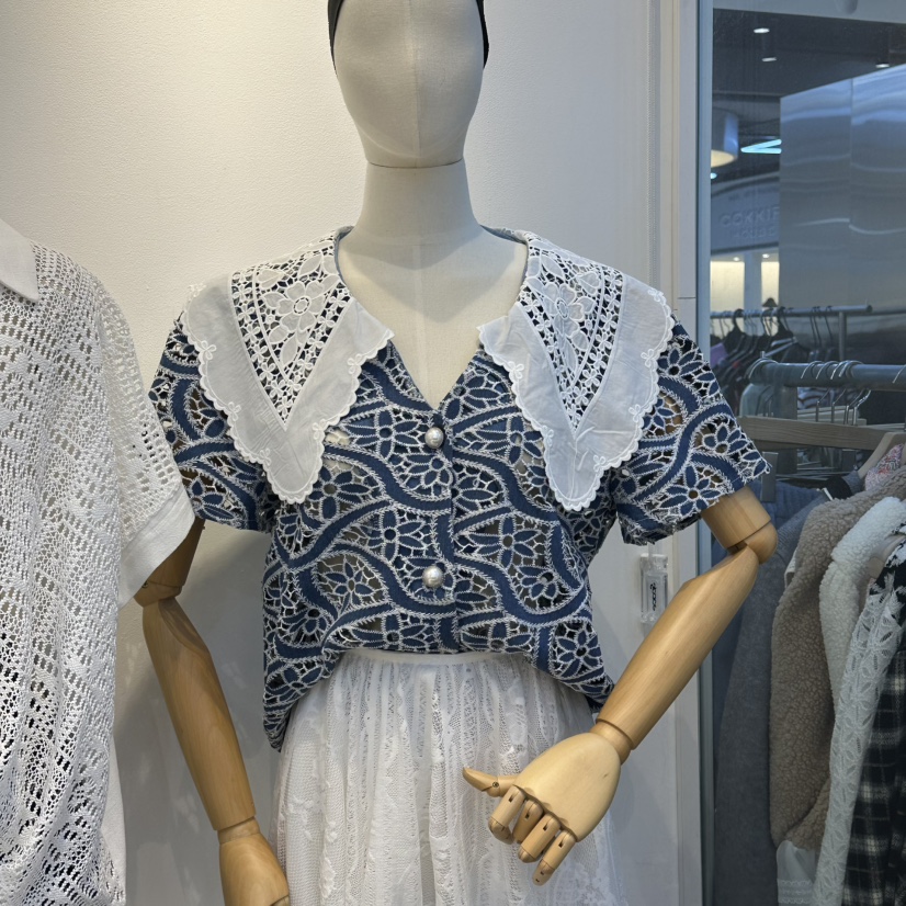 LADYBUG/ADORABLE東大門直郵女裝新品真品推薦襯衫蕾絲衫LADYBUG/ADORABLE襯衫/蕾絲衫圖色2