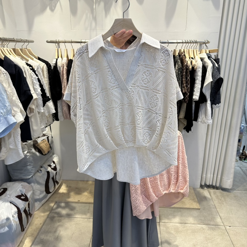 LADYBUG/ADORABLE東大門代購女士新款熱賣推薦襯衫蕾絲衫LADYBUG/ADORABLE襯衫/蕾絲衫圖色2奶油色