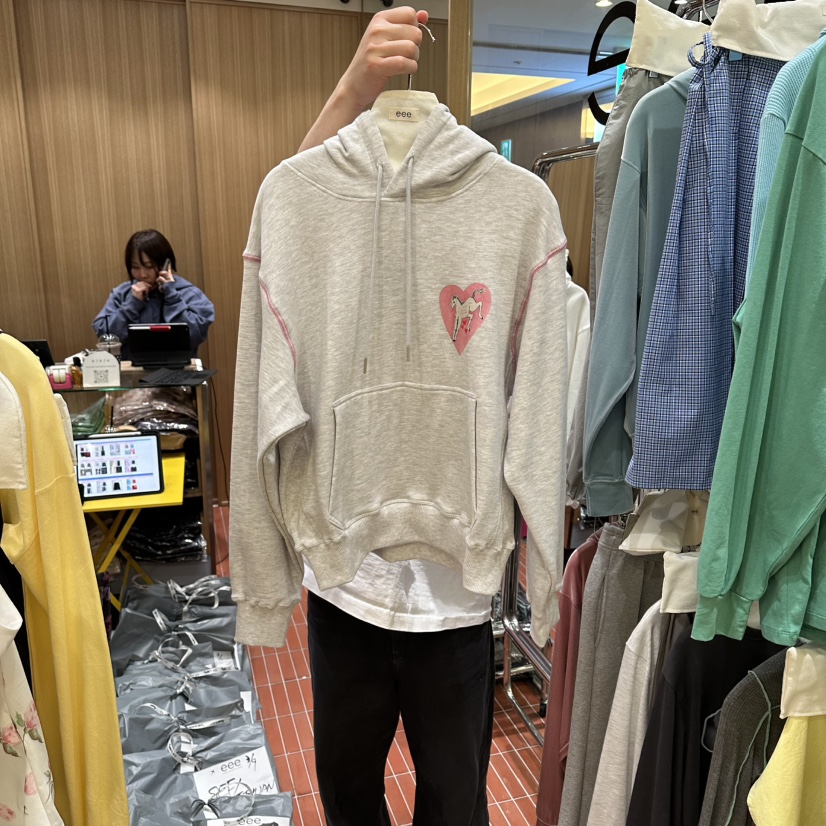 E/E/E東大門直郵女裝新品熱賣休閑推薦真品時尚26春夏衛衣E/E/E衛衣圖色1