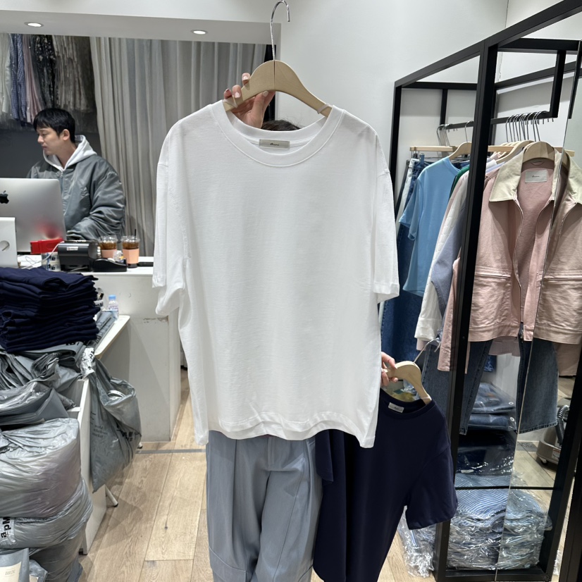 BRUNI/RICOTTA東大門實拍女裝新款推薦職業時尚休閑熱賣T恤BRUNI/RICOTTAT恤圖色1