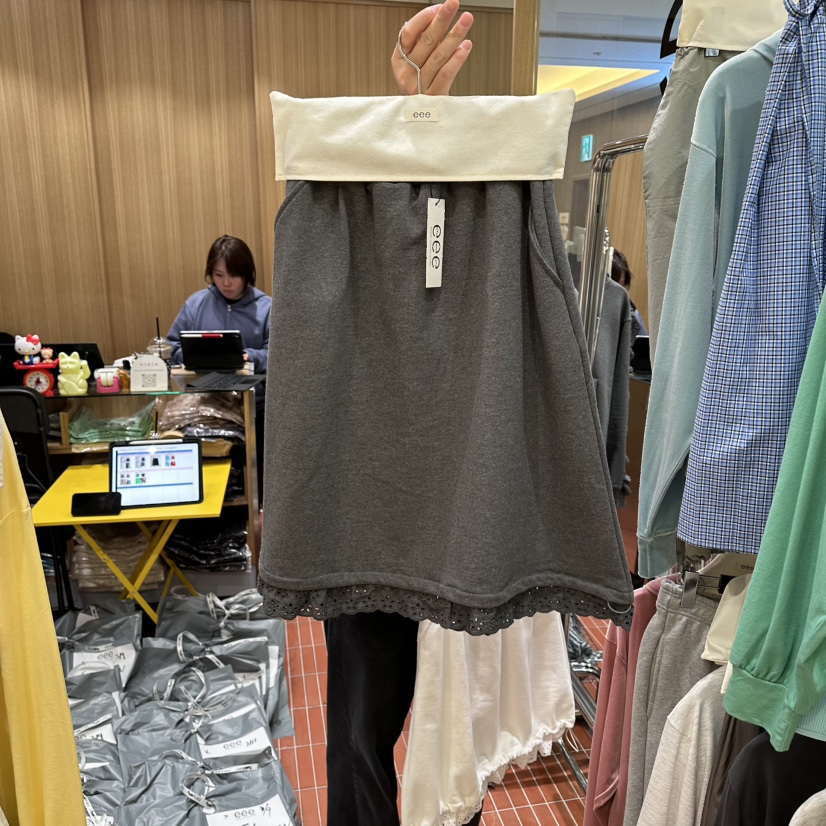 E/E/E韓國代購女士新品休閑真品人氣時尚推薦半身裙中短裙E/E/E半身裙/中短裙圖色2