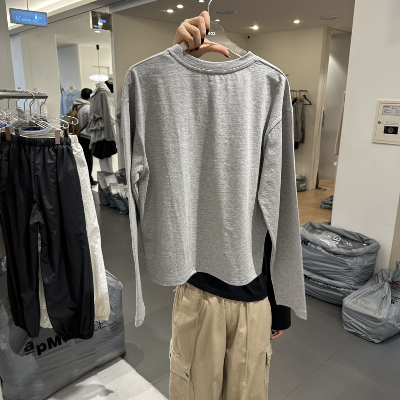 COMBO東大門代購女士新款真品熱賣26春夏休閑推薦長袖T恤COM_BO長袖T恤