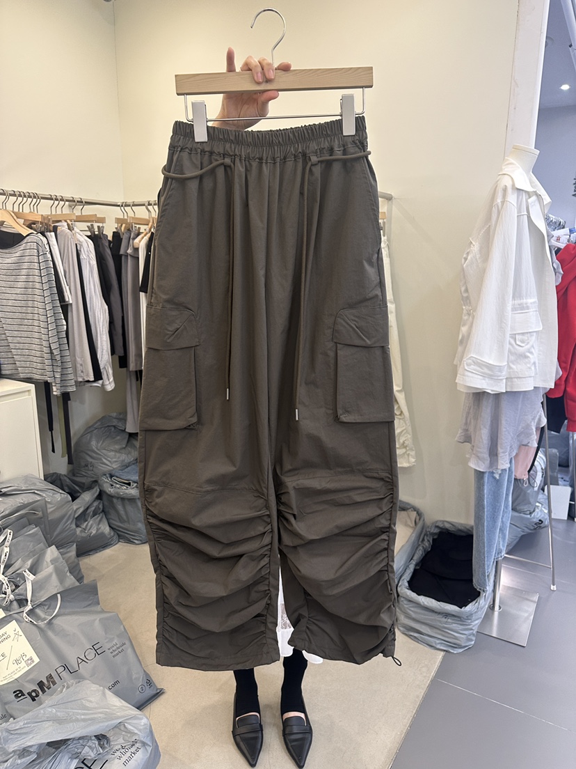 MONDAYMORING韓國代購女裝新款26春夏休閑人氣休閑褲含腰繩MONDAYMORING休閑褲圖色2