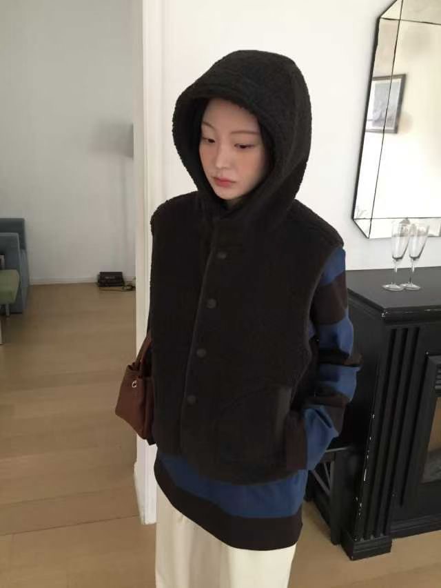 GAMGAK/NEMORETHING韓國東大門代購女裝新款26春夏馬甲不含內搭連帽GAMGAK/NEMORETHING馬甲圖色3