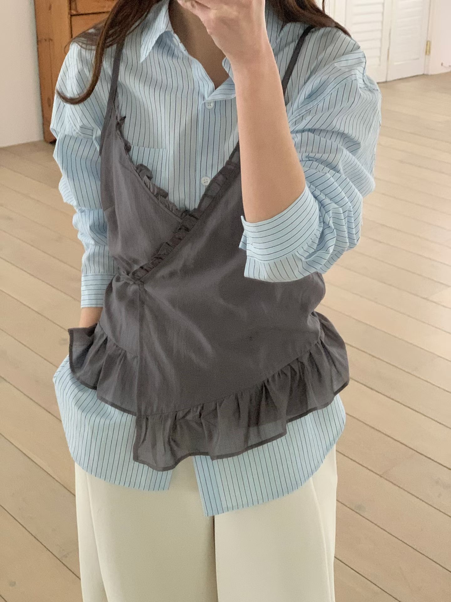 GAMGAK/NEMORETHING韓國東大門代購女裝新品熱賣吊帶背心不含內搭荷葉邊GAMGAK/NEMORETHING吊帶/背心圖色3