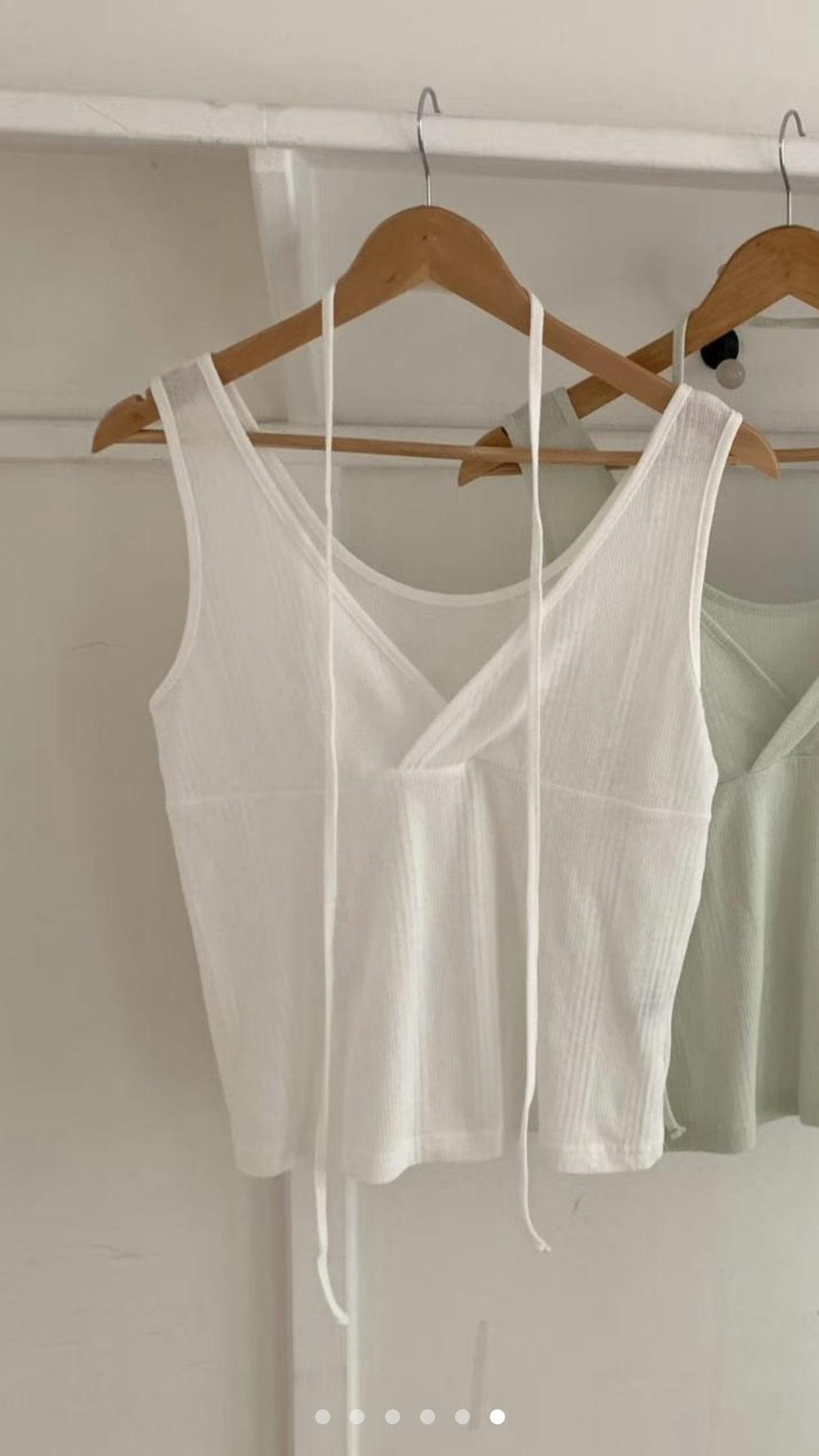 GAMGAK/NEMORETHING韓國東大門直郵女士新品人氣吊帶背心GAMGAK/NEMORETHING吊帶/背心圖色1